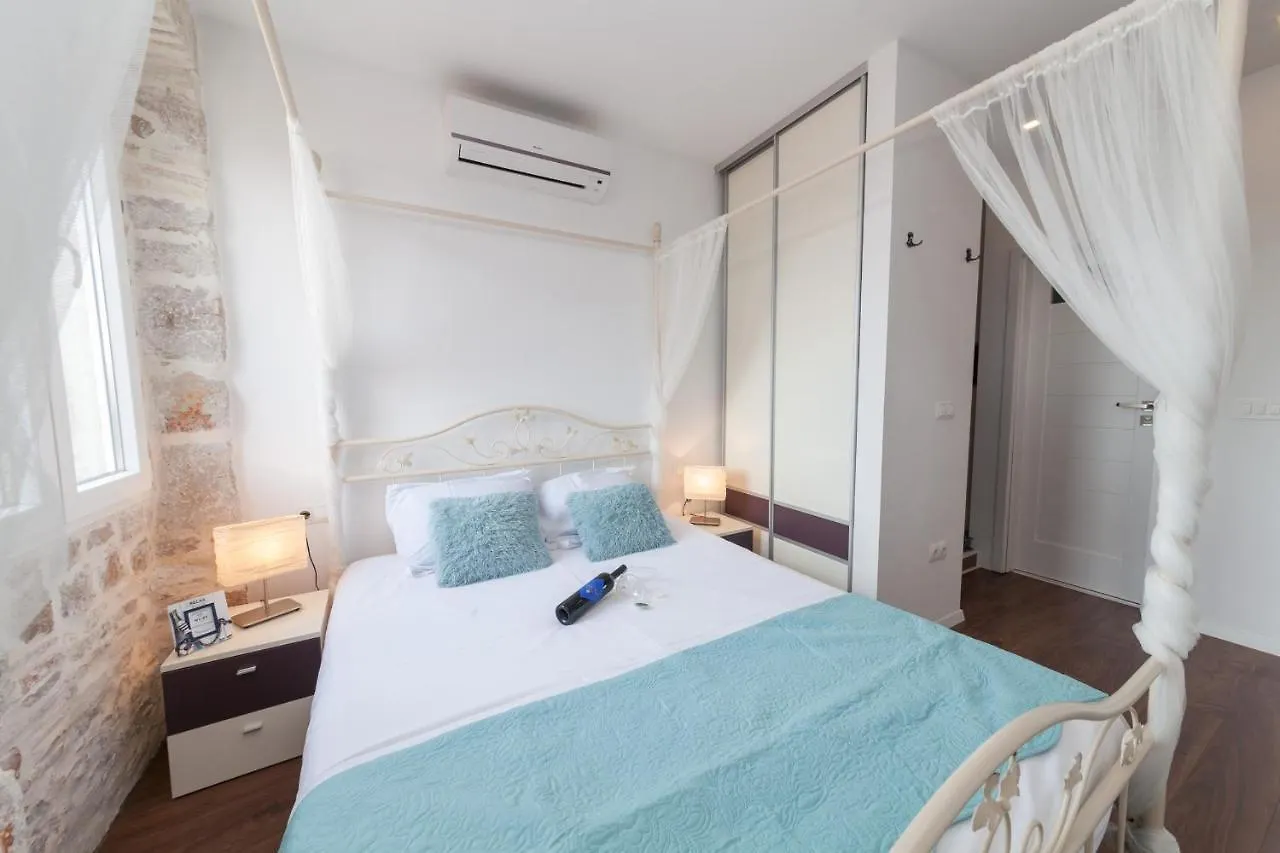 Imperium Central Apartments Zadar 0*,